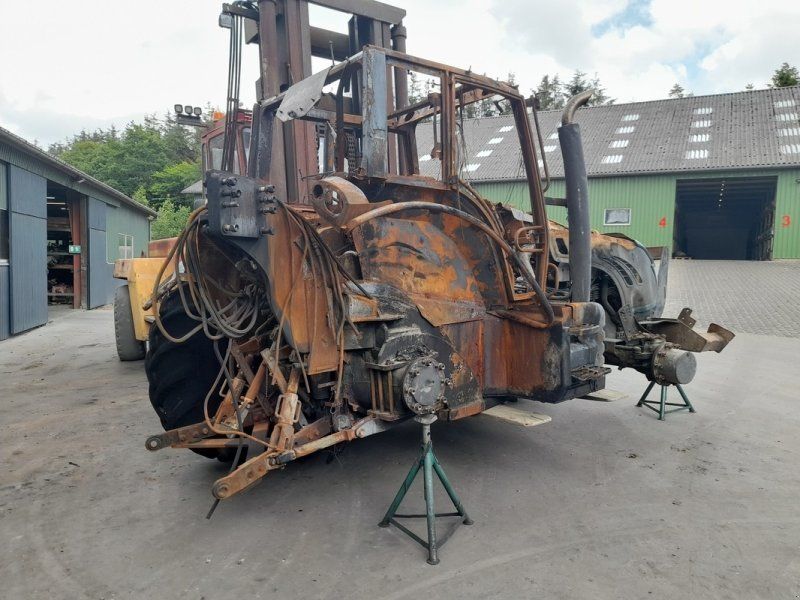 Valtra T213