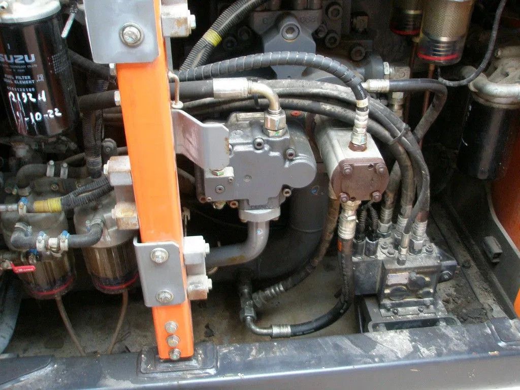 Hitachi ZX490LCH-6