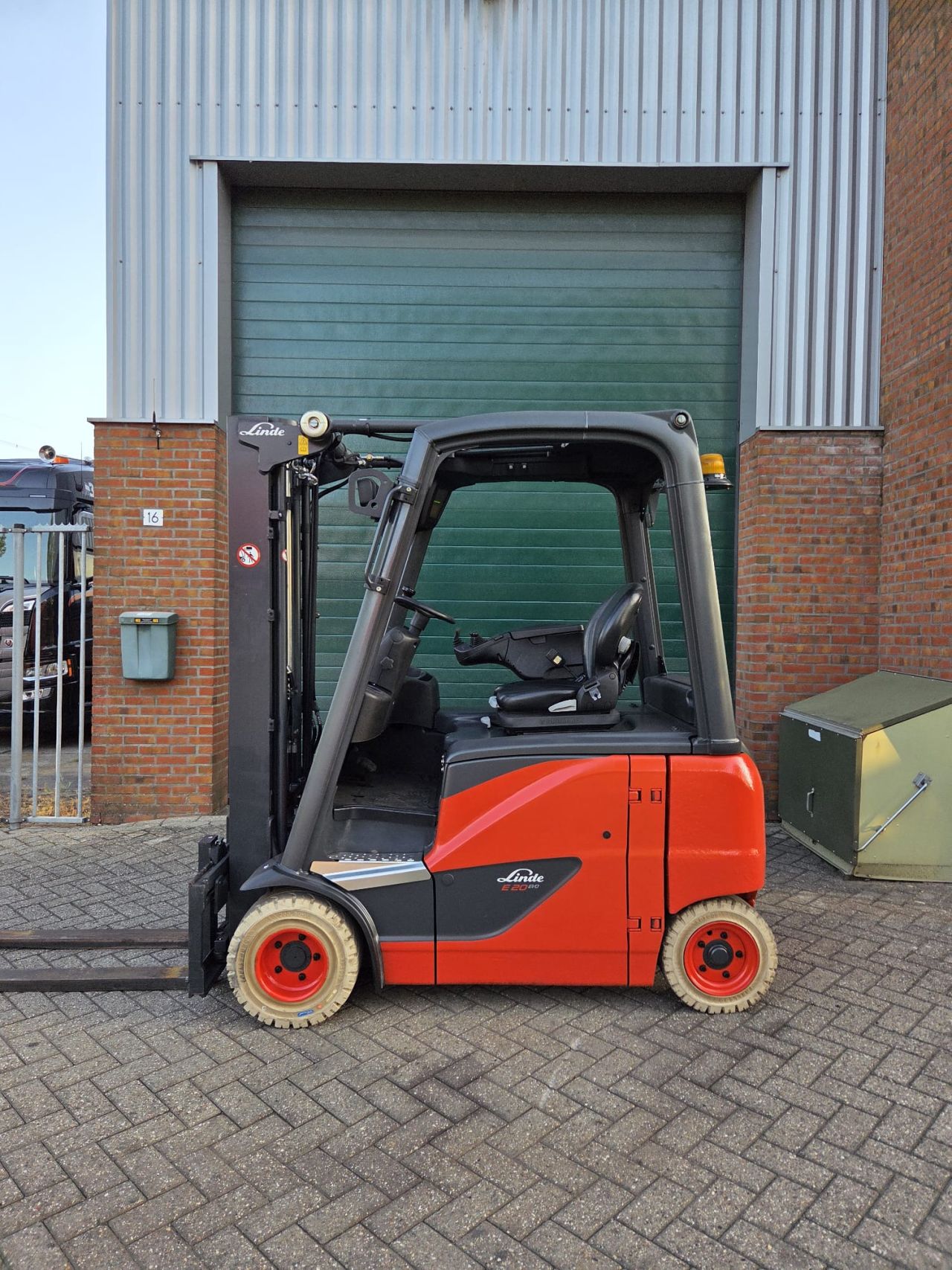 Linde E20PH-02 Triplex mast 4625 mm en integrale sideshift