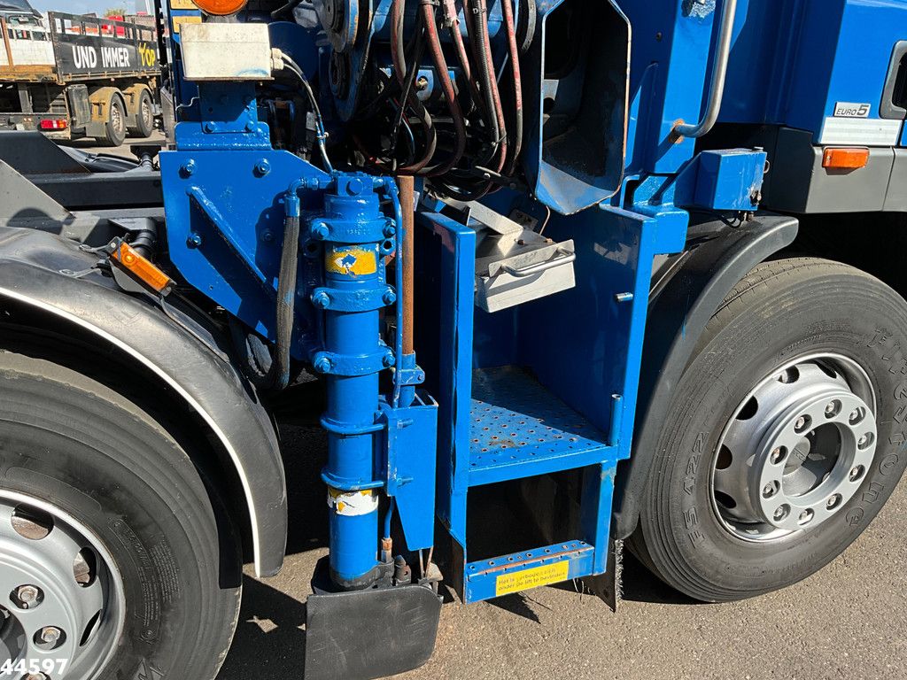 DAF FAX 85 CF 360 8x2 Euro 5 Hiab 16 Tonmeter laadkraan