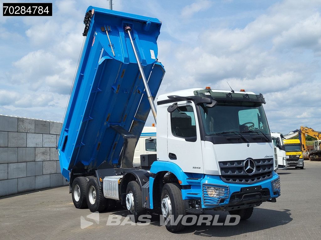 Mercedes Arocs 3243 8X4 16m3 tipper Big-Axle Steelsuspension Automatic Navi Euro 6