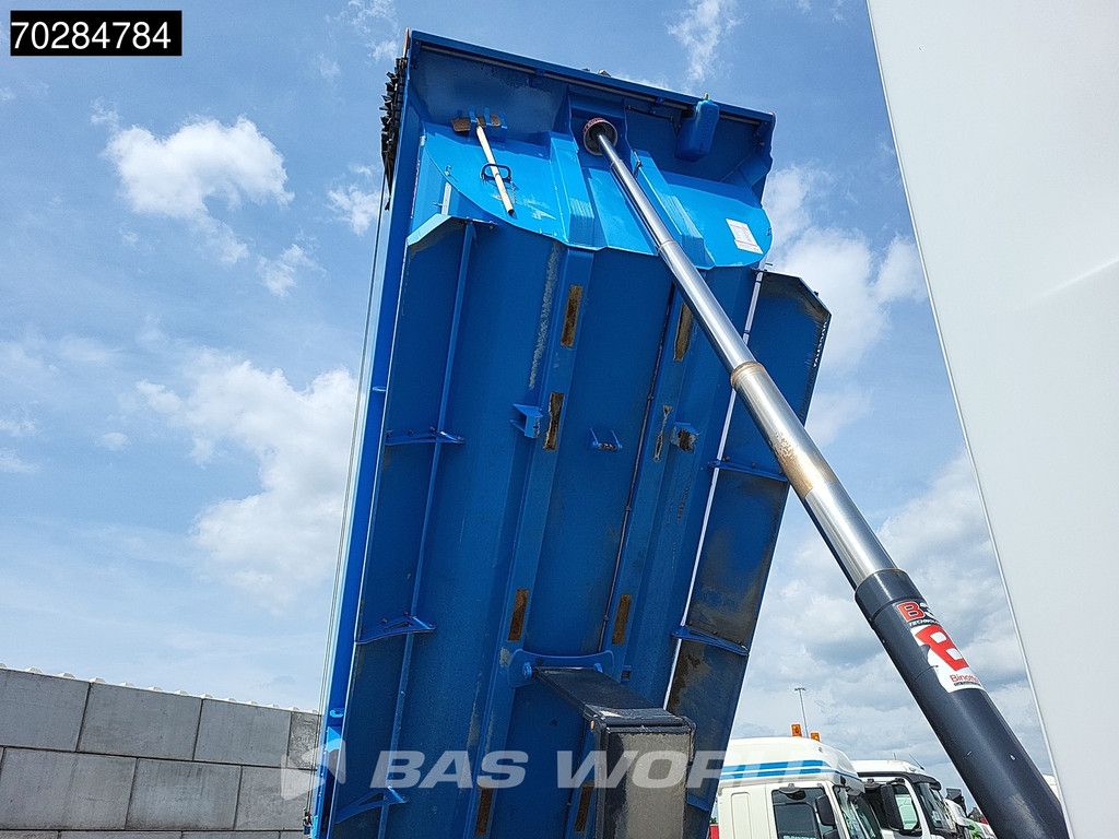 Mercedes Arocs 3243 8X4 16m3 tipper Big-Axle Steelsuspension Automatic Navi Euro 6