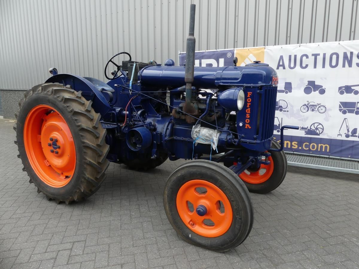 Fordson 27N Benzine