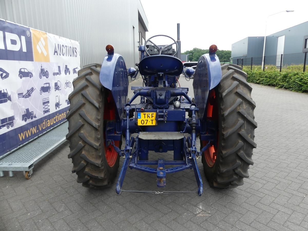 Fordson 27N Benzine