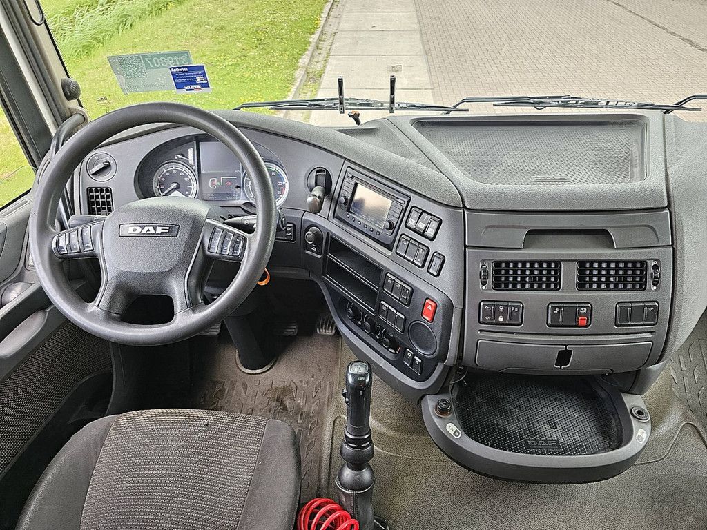 DAF XF 460 8x2 man. int. adr
