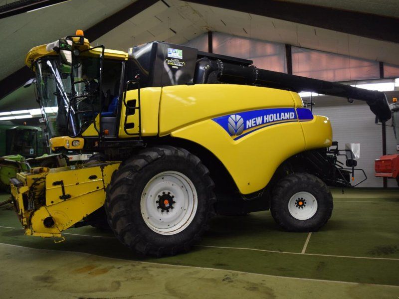 New Holland CR 9090 Eleion