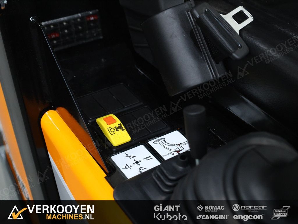 2025 Giant G1500 HD VK10183