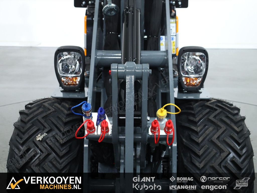 2025 Giant G1500 HD VK10183