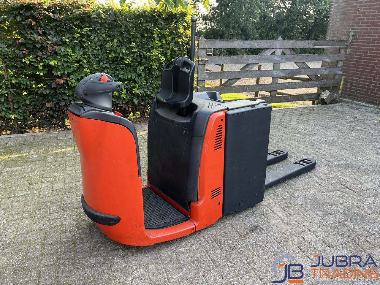 Linde H20 pompwagen orderpicker.
