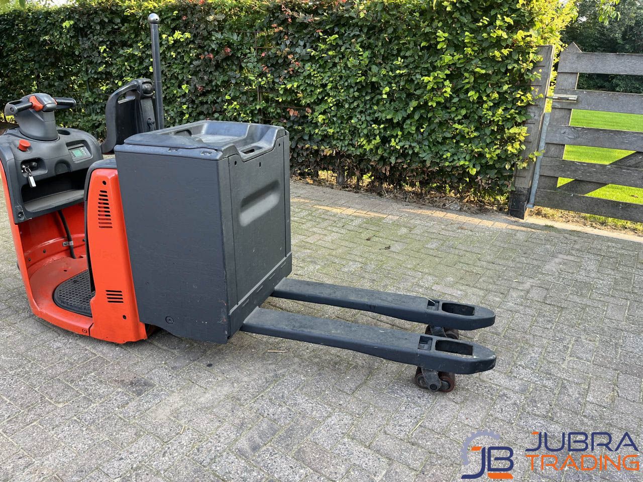 Linde H20 pompwagen orderpicker.