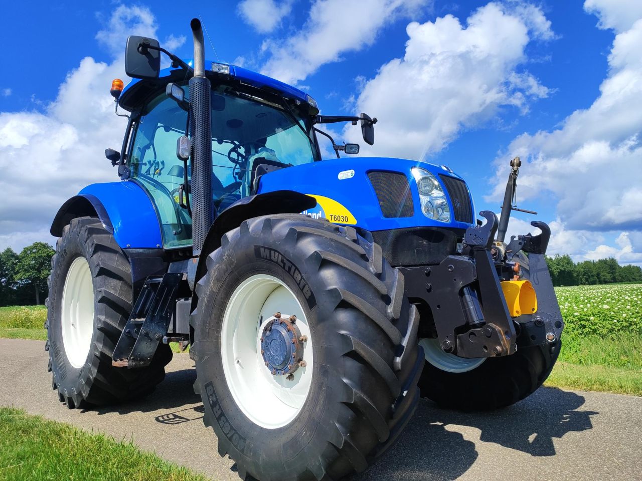 New Holland T 6030 Range Command