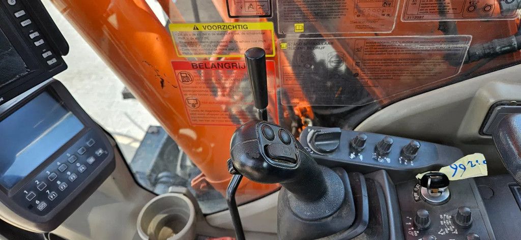 Hitachi ZX140-3