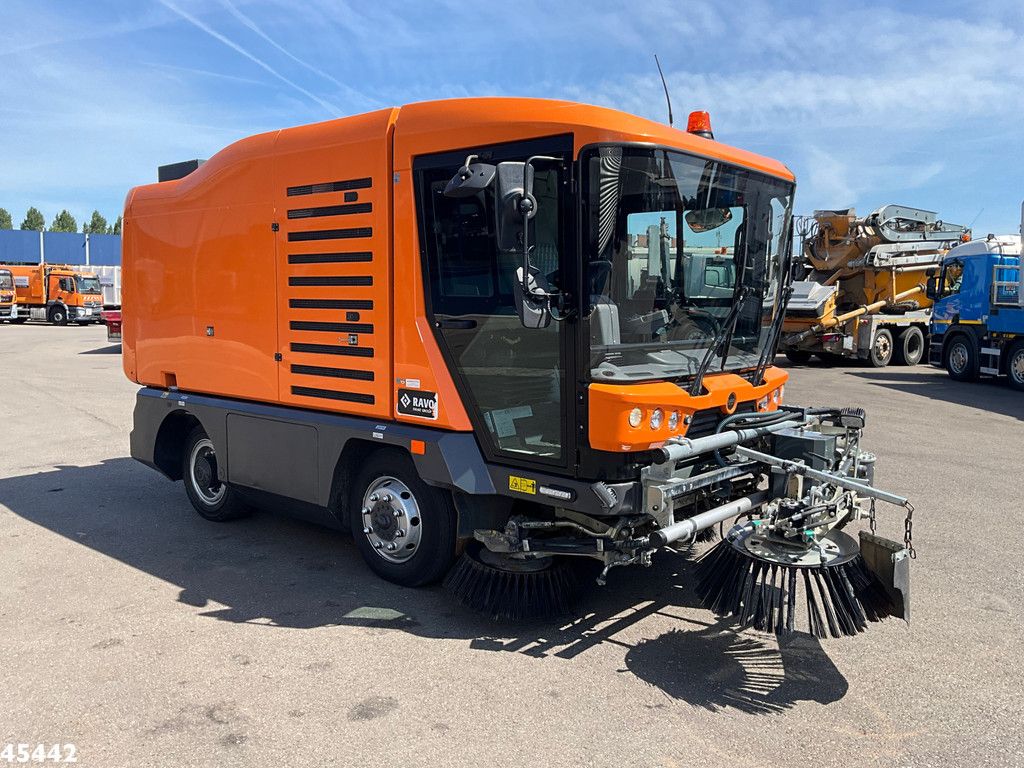 RAVO 540 CD Euro 6 with 3-rd brush