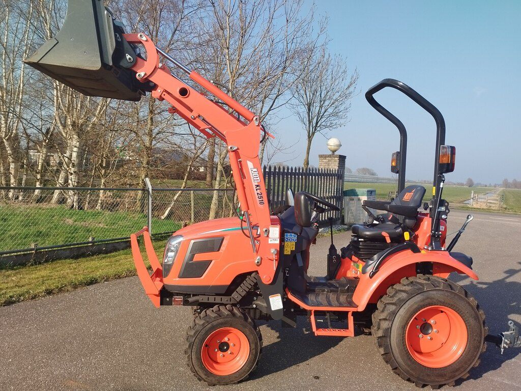Kioti CX2510 hst