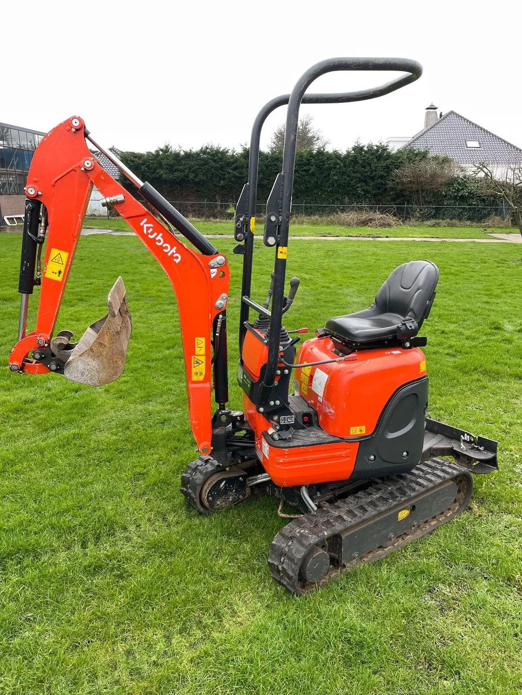 Kubota U10-3 minigraafmachine CW00 met bakken MARGE machine