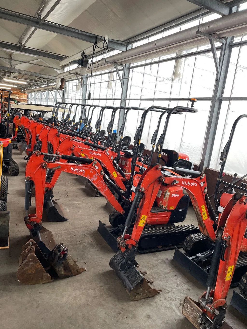 Kubota U10-3 minigraafmachine CW00 met bakken MARGE machine