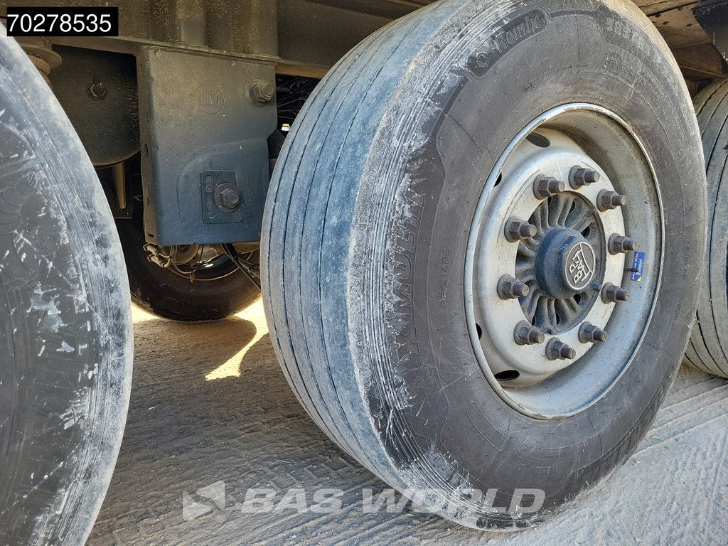 Lamberet Carrier Vector 1550 3 axles Liftachse