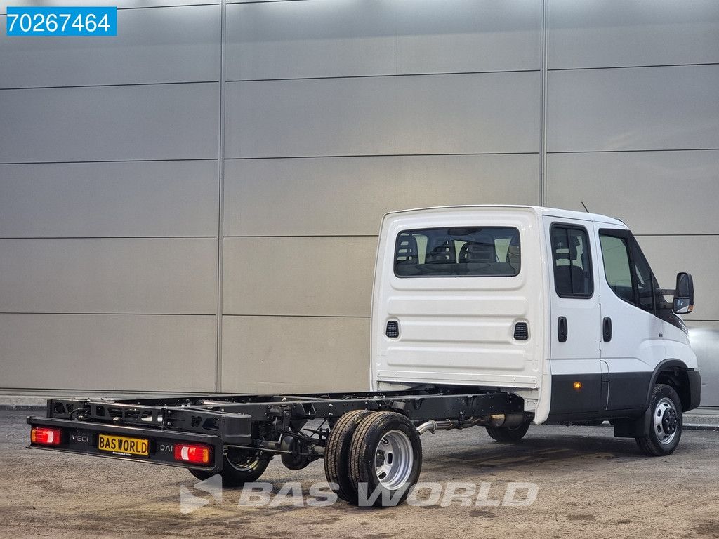 Iveco Daily 35C18 3.0L Dubbel Cabine Chassis 410WB 2025 model LED Navi Camera Airco Cruise Fahrgestell Klima DOKA Tempomat