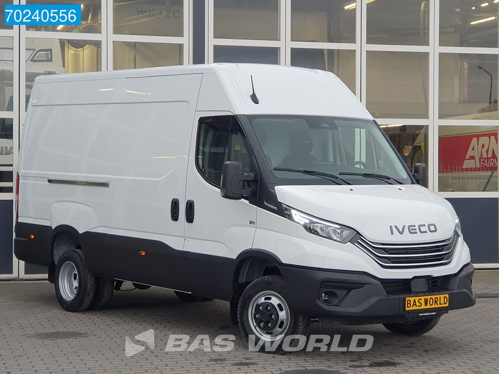 Iveco Daily 35C21 3.0L Automaat Dubbellucht L2H2 LED ACC Navi Camera Parkeersensoren 12m3 Klima