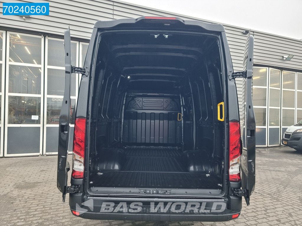 Iveco Daily 35C18 3.0L Automaat 2025-Model 180PK L2H2 Dubbellucht 3,5t Trekgewicht ACC Navi LED Airco Camera Euro6 L2 12m3 Klima
