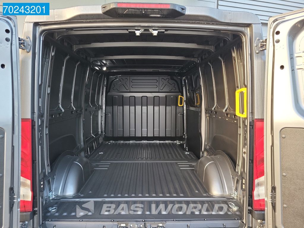 Iveco Daily 35S21 3.0L Automaat Laag dak L2H1 2025model LED Navi ACC Camera 8m3 A/C