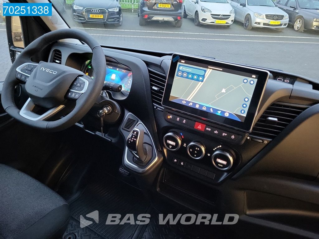 Iveco Daily 35S21 3.0L Automaat Laag dak L2H1 2025model LED Navi ACC Camera 9m3 A/C Towbar