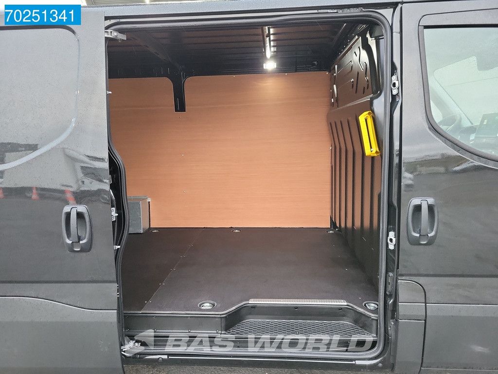 Iveco Daily 35S21 3.0L Automaat Laag dak L2H1 2025model LED Navi ACC Camera 8m3 A/C Towbar