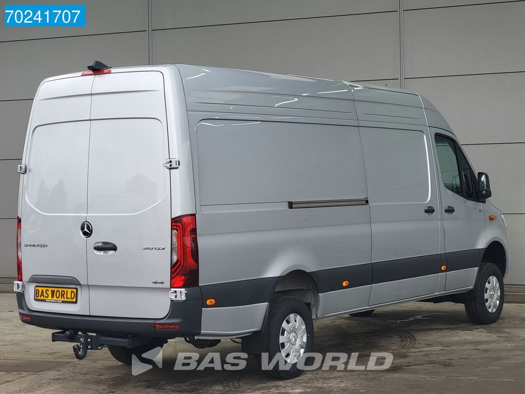 Mercedes Sprinter 319 CDI Automaat 4x4 LED Navi Trekhaak Camera 4wd Allrad 14m3 A/C Towbar Cruise control