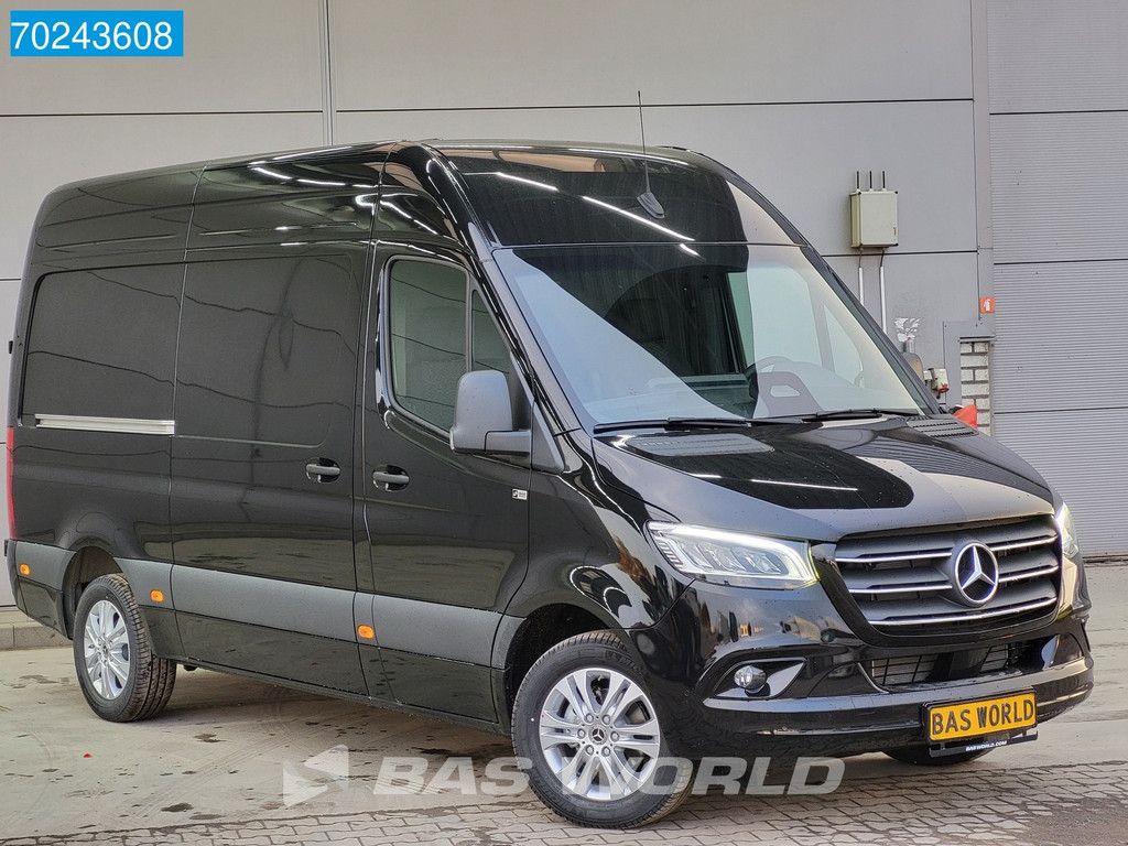 Mercedes Sprinter 319 CDI Automaat Nwe model! L2H2 ACC MBUX LED Navi Camera 190 PK L2H2 10m3 Airco