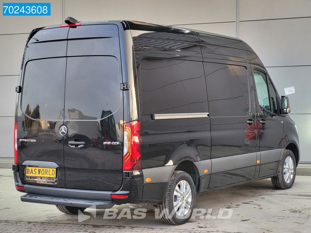 Mercedes Sprinter 319 CDI Automaat Nwe model! L2H2 ACC MBUX LED Navi Camera 190 PK L2H2 10m3 Airco