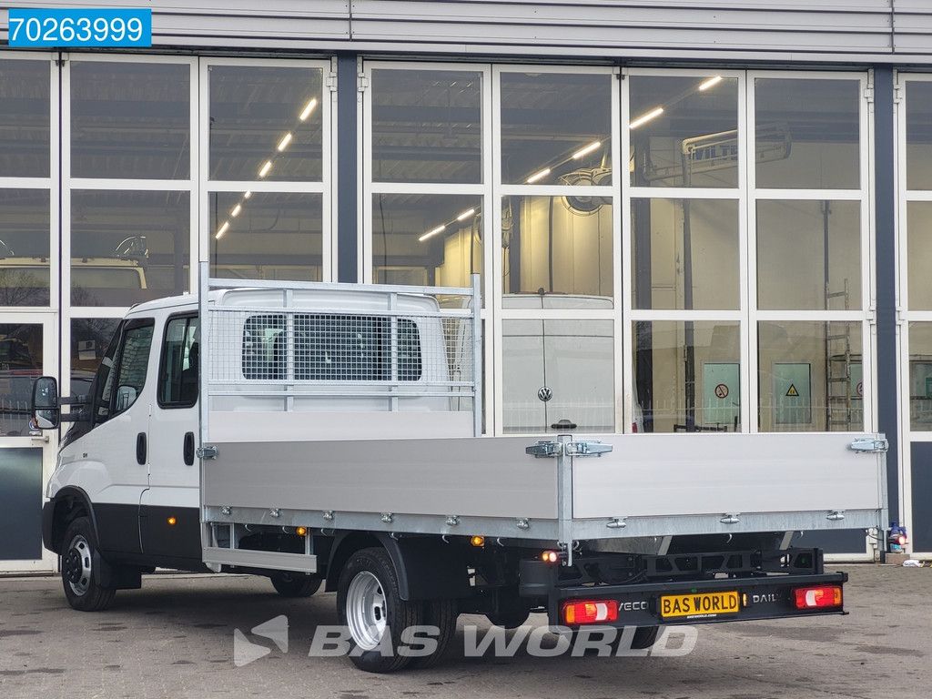 Iveco Daily 35C18 3.0 180PK Nwe model 2025 NL Open laadbak Dubbel Cabine Navi Camera Cruise LED 3,5T Trekvermogen Pritsche Pickup 3m3 Airco Dubbel cabine Cruise control