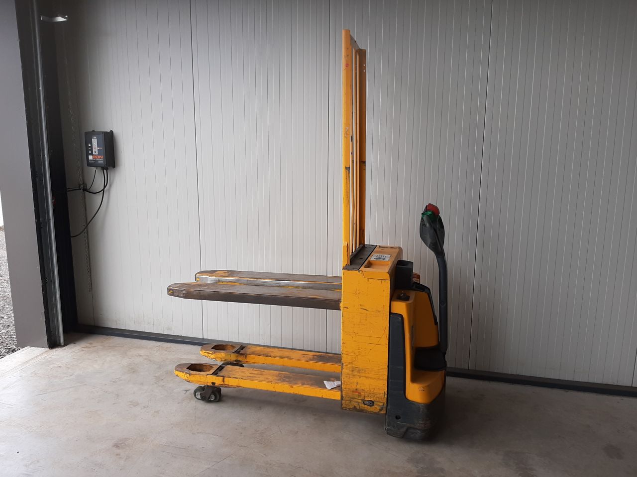 Jungheinrich EJE C20 elektrische palletheffer