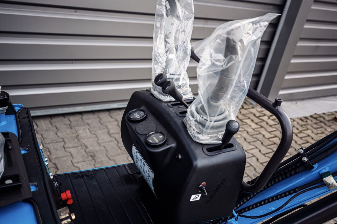 Bagger minibagger ECO5 mit Gartenset NEU KINGWAY