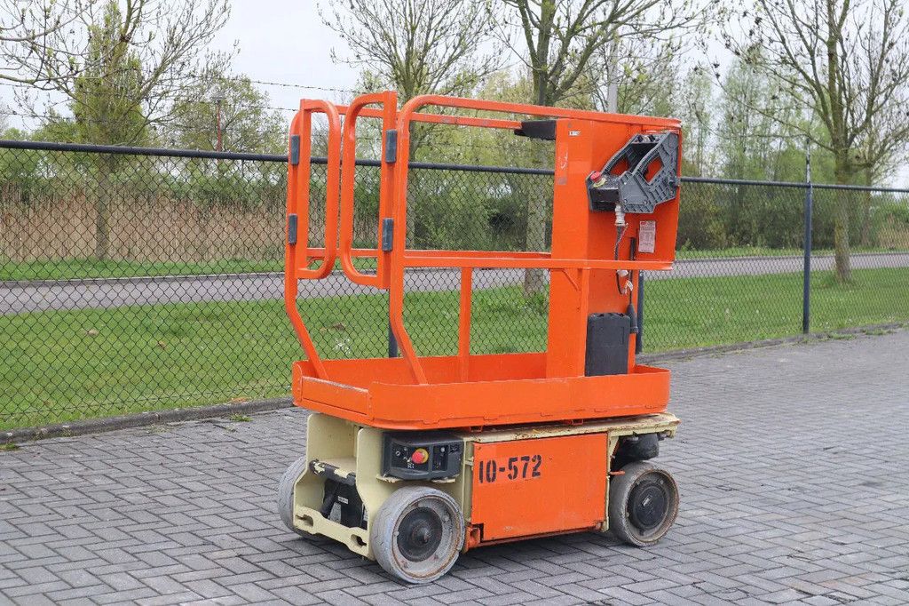 JLG 1230 ES | 5.6 METER | 230 KG