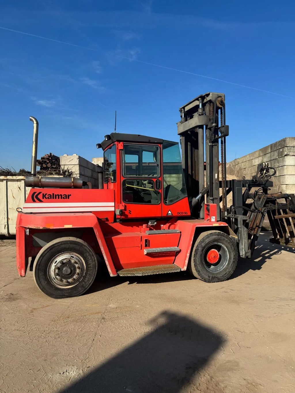 Kalmar Dcd 90-6xl heftruck + stenenklem + aanbouwdelen