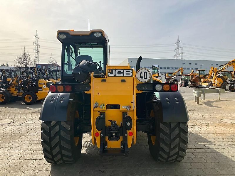 JCB 541-70 Agri Super 6-Gang