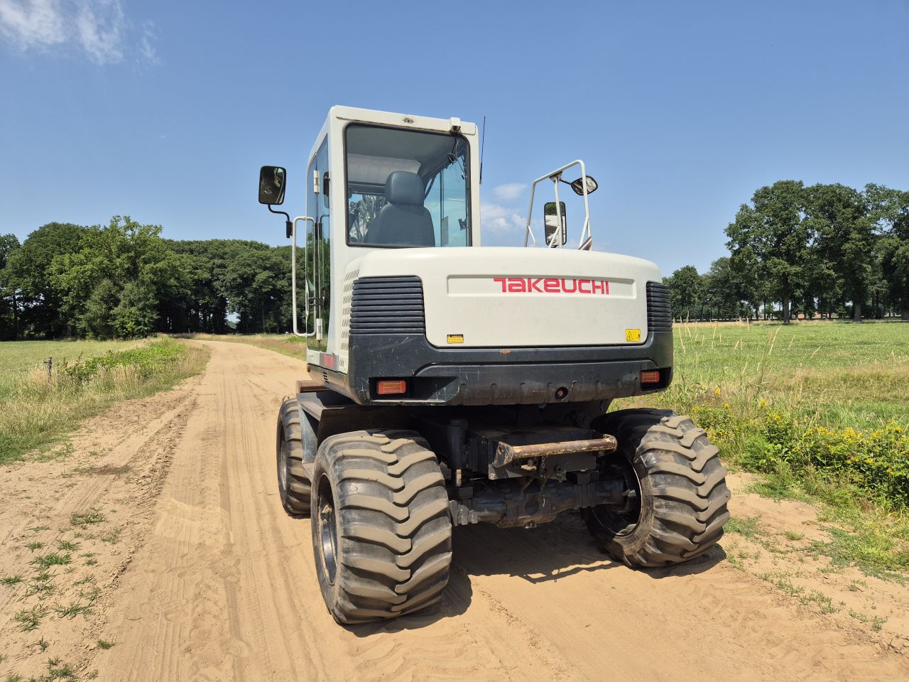 Tackeuchi TB 175 W mobiele kraan / graafmachine