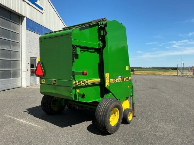 John Deere 590 RUNDBALLEPRESSER
