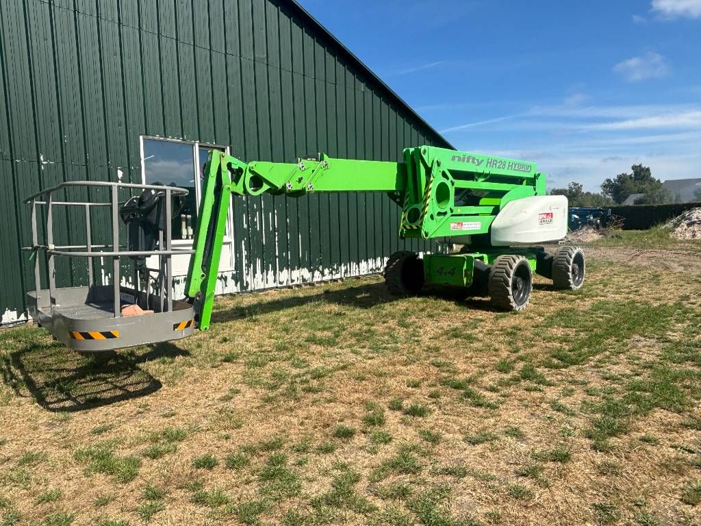 Niftylift HR 28 hybrid 4x4 28m knikarmhoogwerker nifty