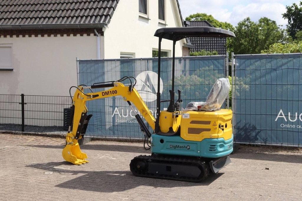 Minigraver DigMaster DM100 Benzine 2025 Nieuw Nieuw