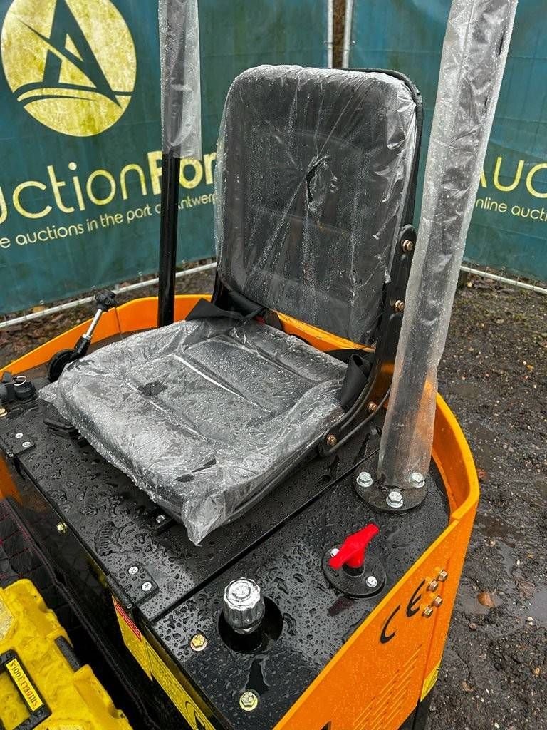 Mingraver Beartrac HT10 with thumb and swing boom Diesel New 2024