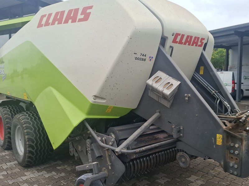 Claas Quadrant 3200 RC Tandem
