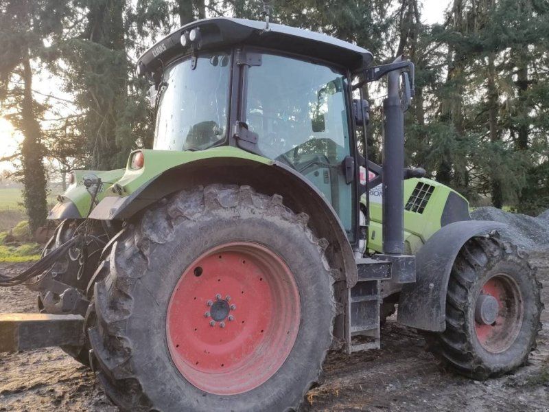 Claas ARION 620