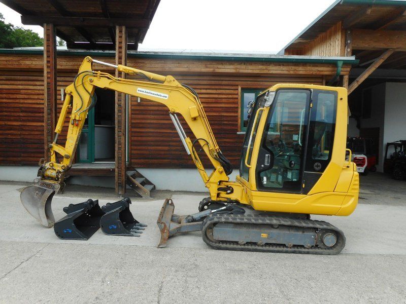Takeuchi TB 235 ( 3.605kg ) POWERTILT + hydr. SW