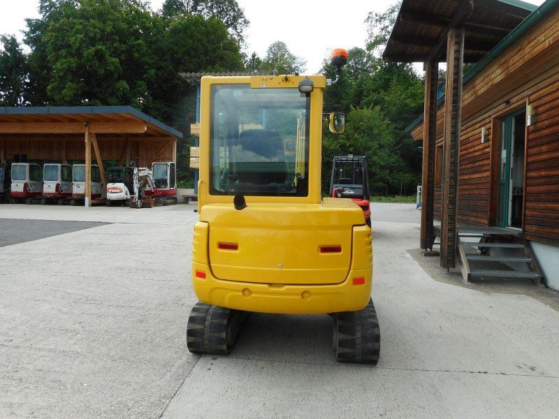 Takeuchi TB 235 ( 3.605kg ) POWERTILT + hydr. SW