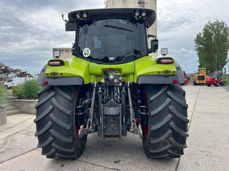 Claas Arion 660 CMatic