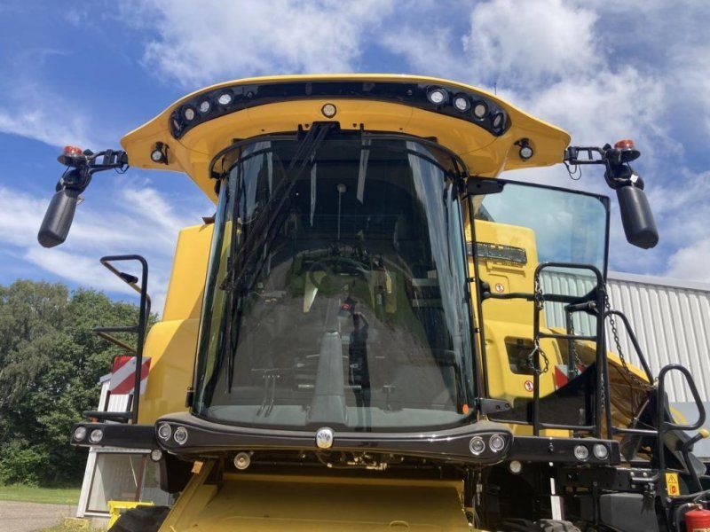 New Holland CX 8.80