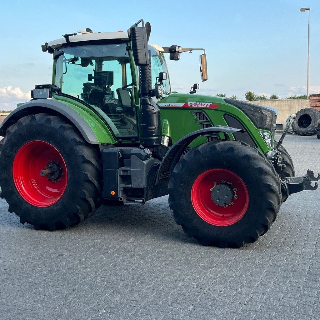 FENDT 724 Profi Plus WG3883