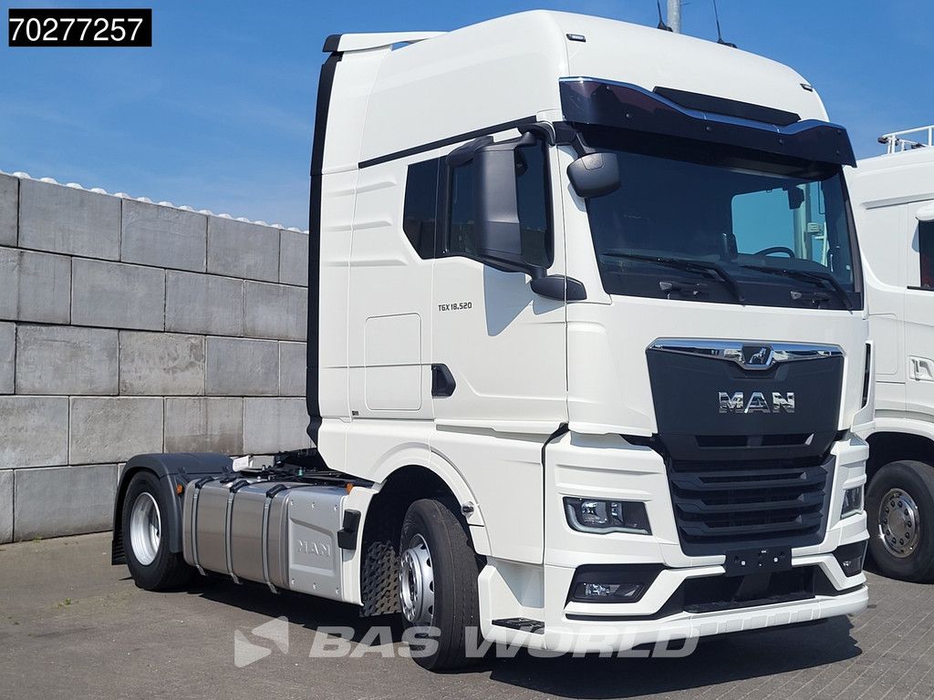MAN TGX 18.520 4X2 NEW! GX Retarder 2x Tanks Standklima ACC