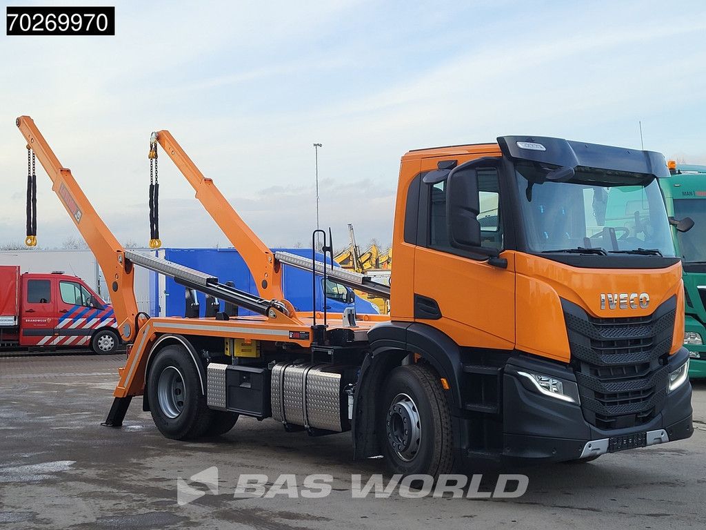 Iveco X-Way 360 4X2 NEW! HIAB 12tons skiploader Automatic Euro 6